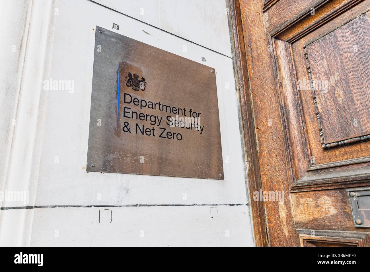 Department for Energy Security and Net Zero official sign. London, UK, 16 March 2024 Stock Photo