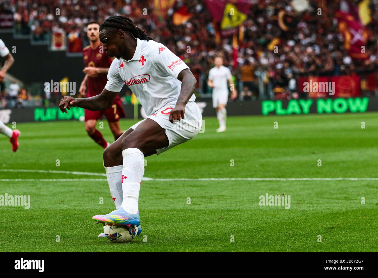 Moise Kean Set to Start Against Roma Amid Como Transfer Interest