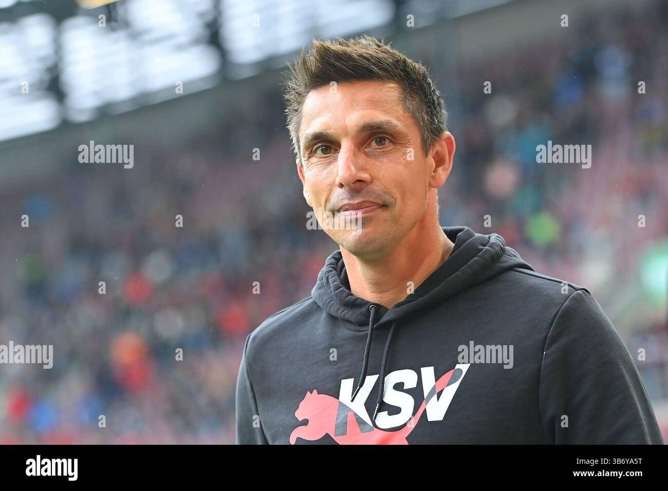 Coach Marcel RAPP (Kiel), single image, cropped single motif, portrait ...