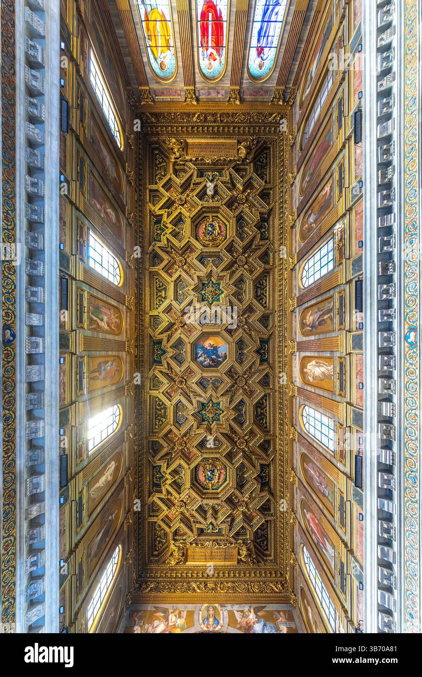 Oldest Church In Rome Rome, Italy - April 20, 2025: The Basilica of Santa Maria in Trastevere ...