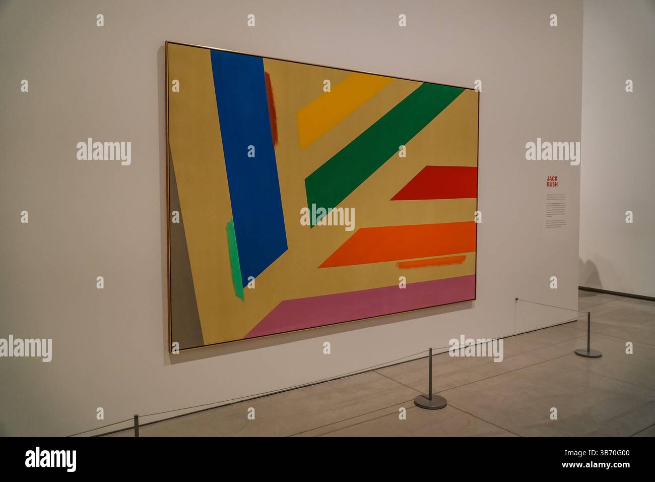 Bold geometric shapes hi-res stock photography and images - Alamy