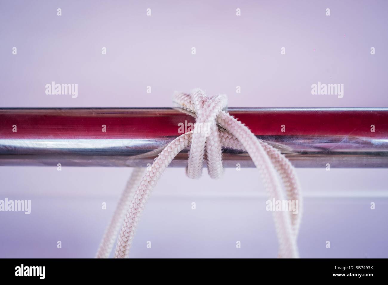 Fender knot. Sailing yacht ropes and nautical knots. Sailboat equipment ...