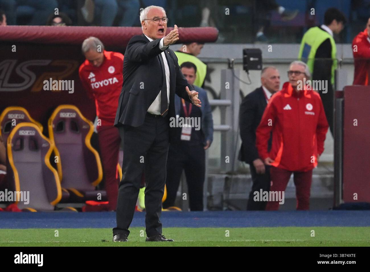 Sandro Ranieri Coach Coach Claudio Ranieri, reacts during the Serie A match between Roma and ...