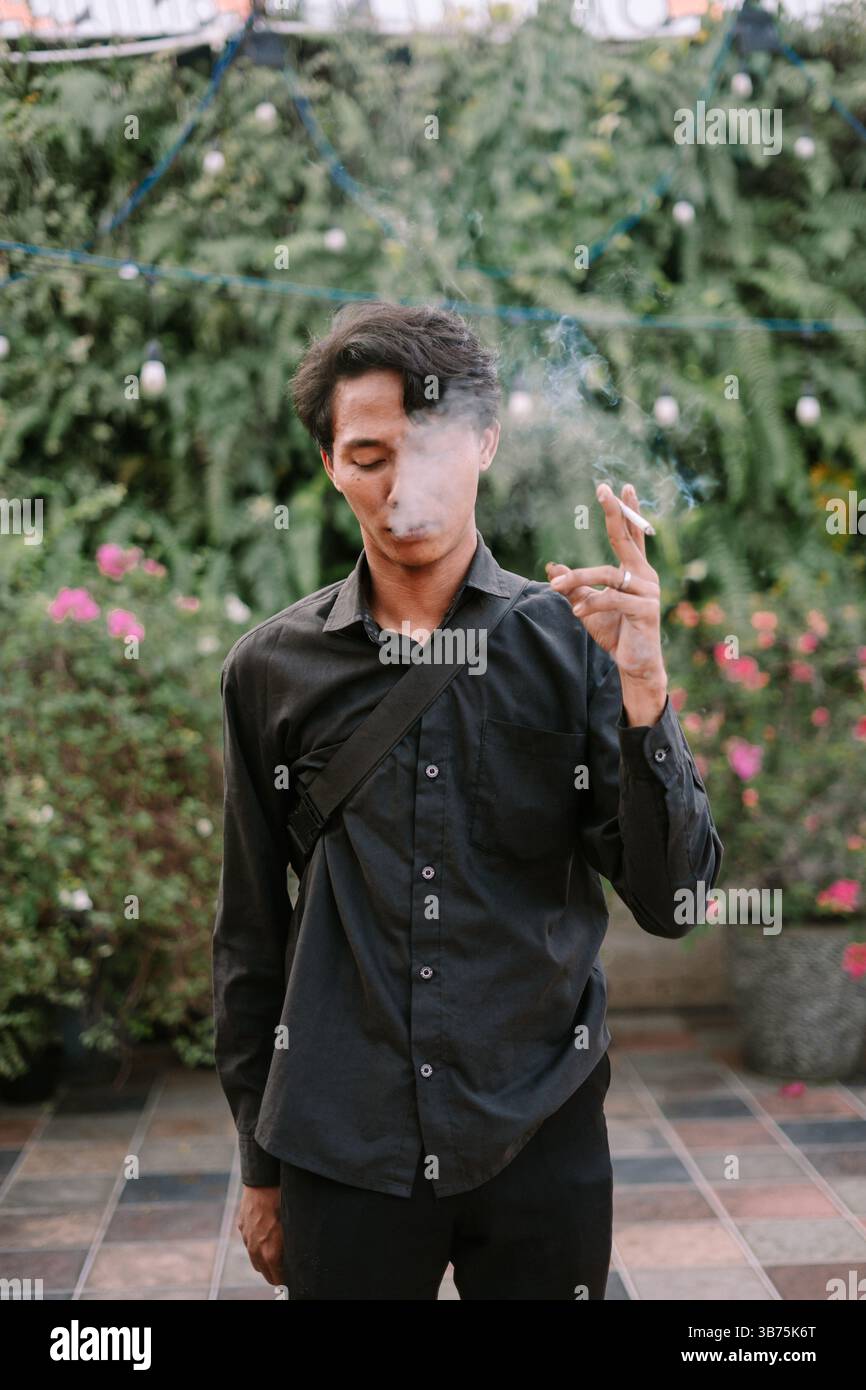 what are the risks of smoking cigarettes Cigarettes: the hard truth what are the risks of smoking cigarettes Cigarettes: the hard truth