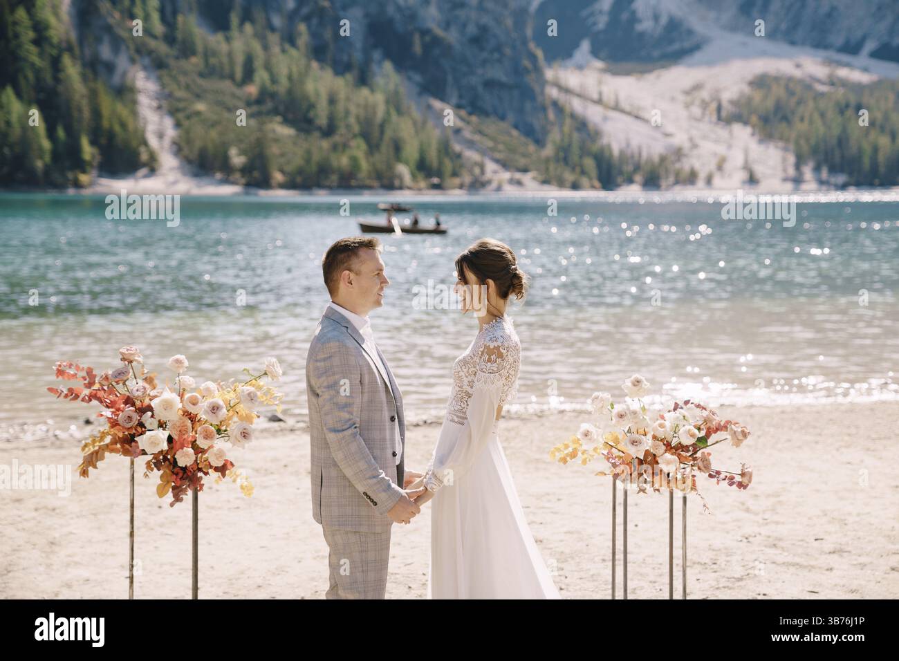 Wedding venue in italy hi-res stock photography and images - Alamy, image size:1300x956