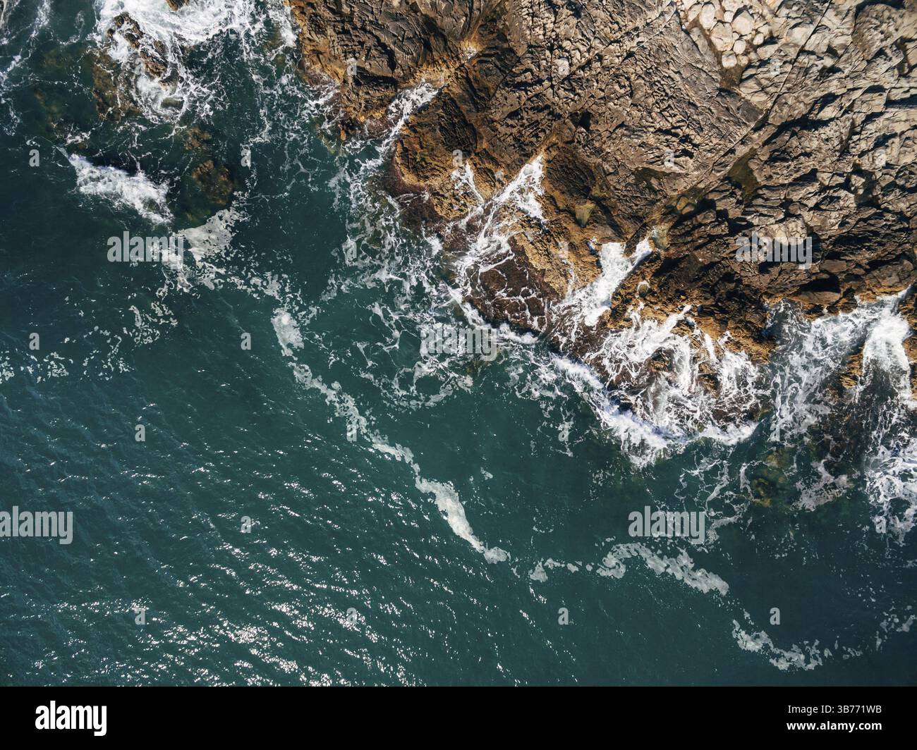 Aerial wave front hi-res stock photography and images - Alamy
