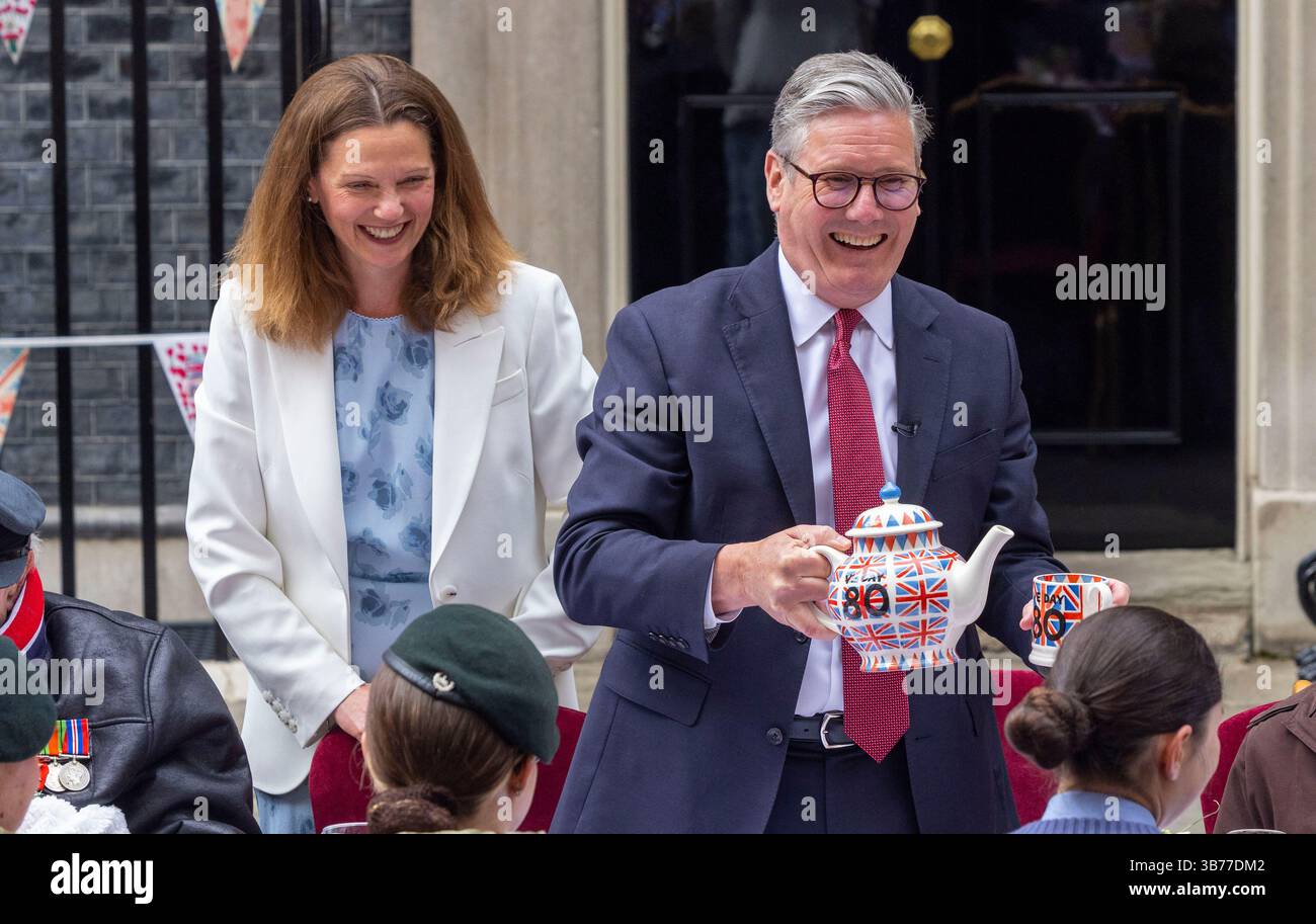 London UK 5th May 2025 Keir And Victoria Starmer Prime Minister London UK 5th May 2025 Keir And Victoria Starmer Prime Minister