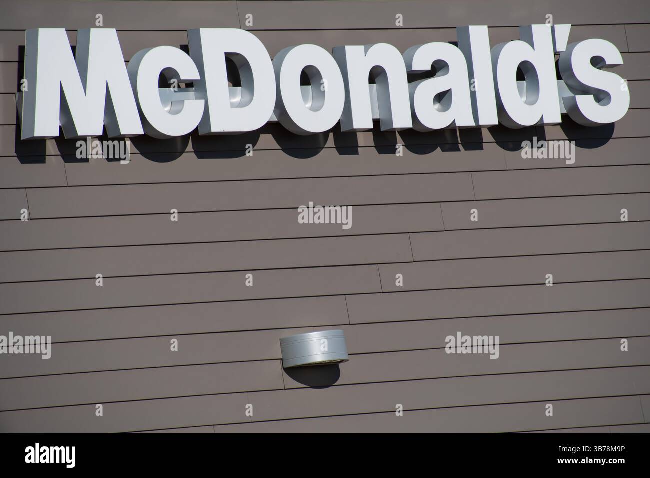 A McDonald S Restaurant Is Seen On May 4 2025 In St George Utah US The McDonald S Brothers A Mcdonalds Restaurant Is Seen On May 4 2025 In St George Utah Us The Mcdonalds Brothers Opened Their First Mcdonalds Restaurant In 1940 3B78M9P
