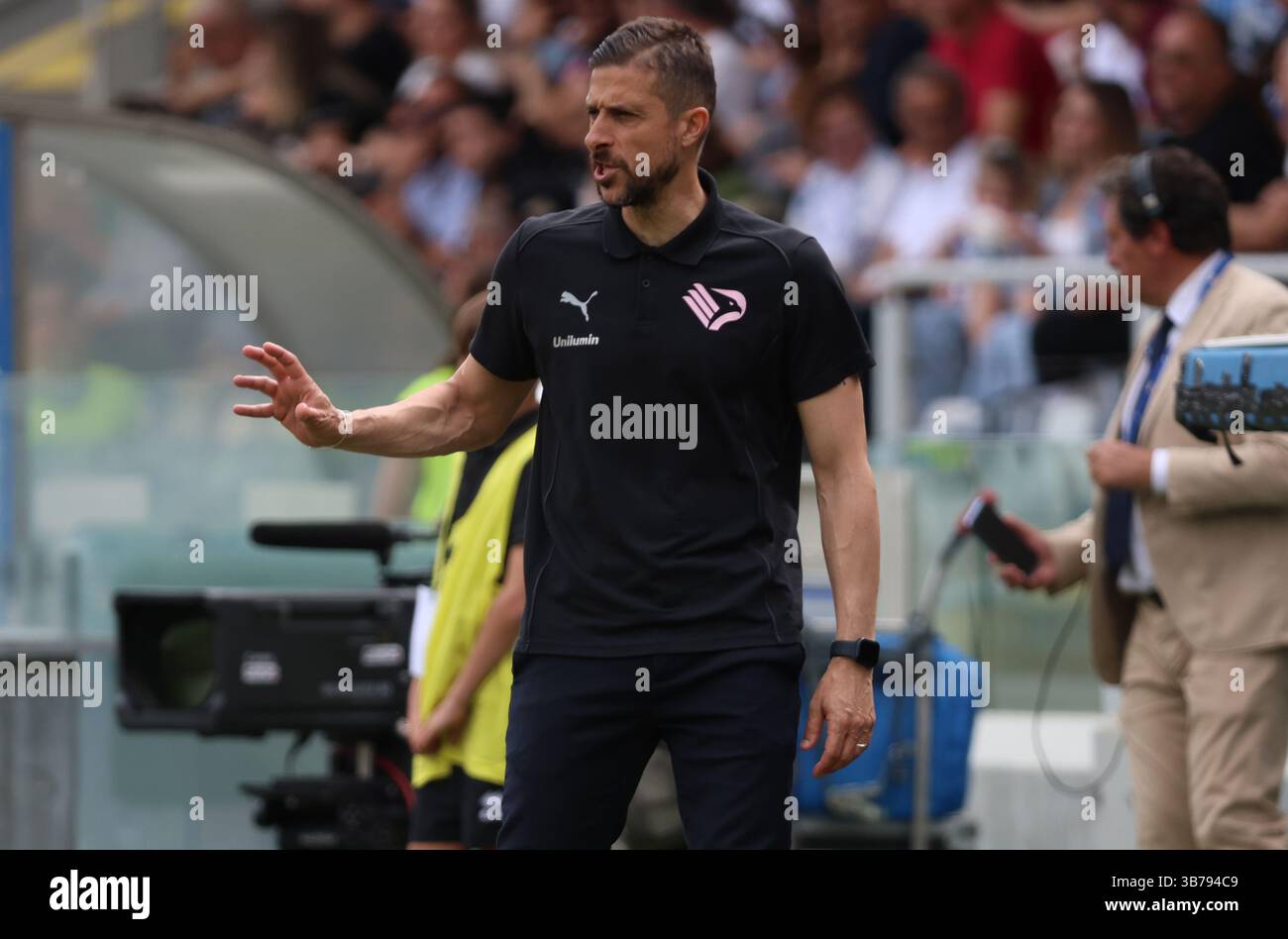 Palermo head coach Alessio Dionisi during the Serie BKT soccer match