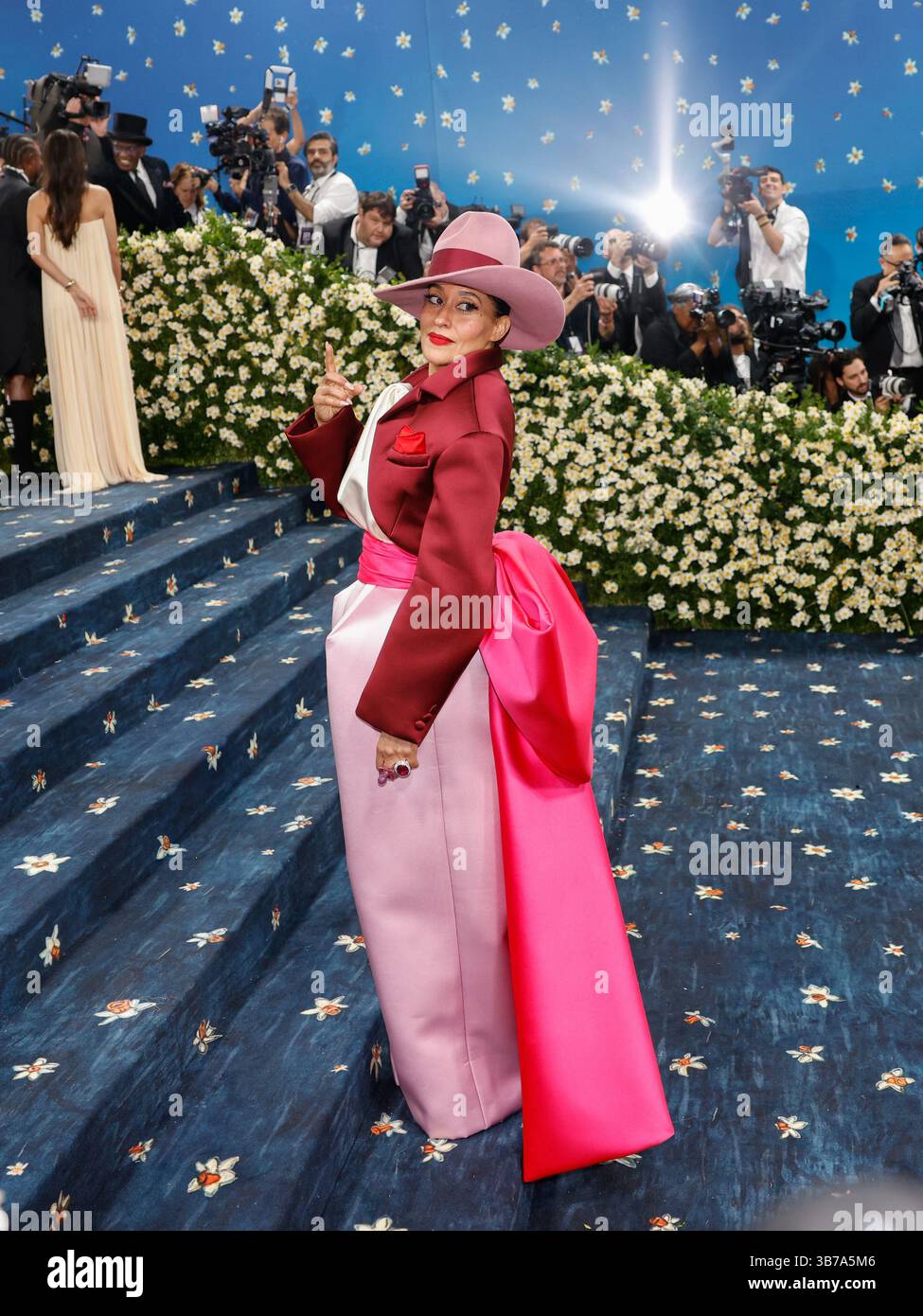 New York, United States. 05th May, 2025. Tracee Ellis Ross arrives on(02)