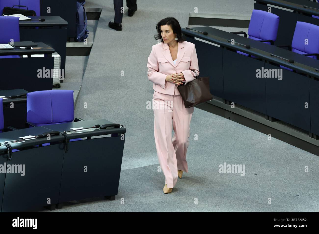 dorothee-baer-vor-der-abstimmung-f-r-den-neuen-bundeskanzler-in-berlin