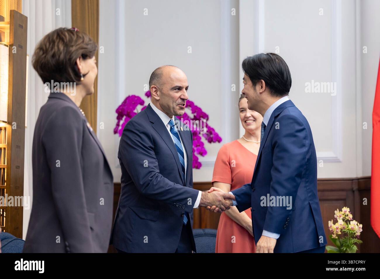 May 27, 2024, Taipei, Republic of China: U.S Rep. Jimmy Panetta, D-CA, center, part of a bipartisan delegation, shakes hands with Taiwan President Lai Ching-te, before the meeting at the Presidential Office, May 27, 2024, in Taipei, Taiwan. The visit was the first by American politicians since Lai took office last week. (Credit Image: © Liu Shu Fu/Taiwan Presidential/Planet Pix via ZUMA Press Wire) Stock Photo