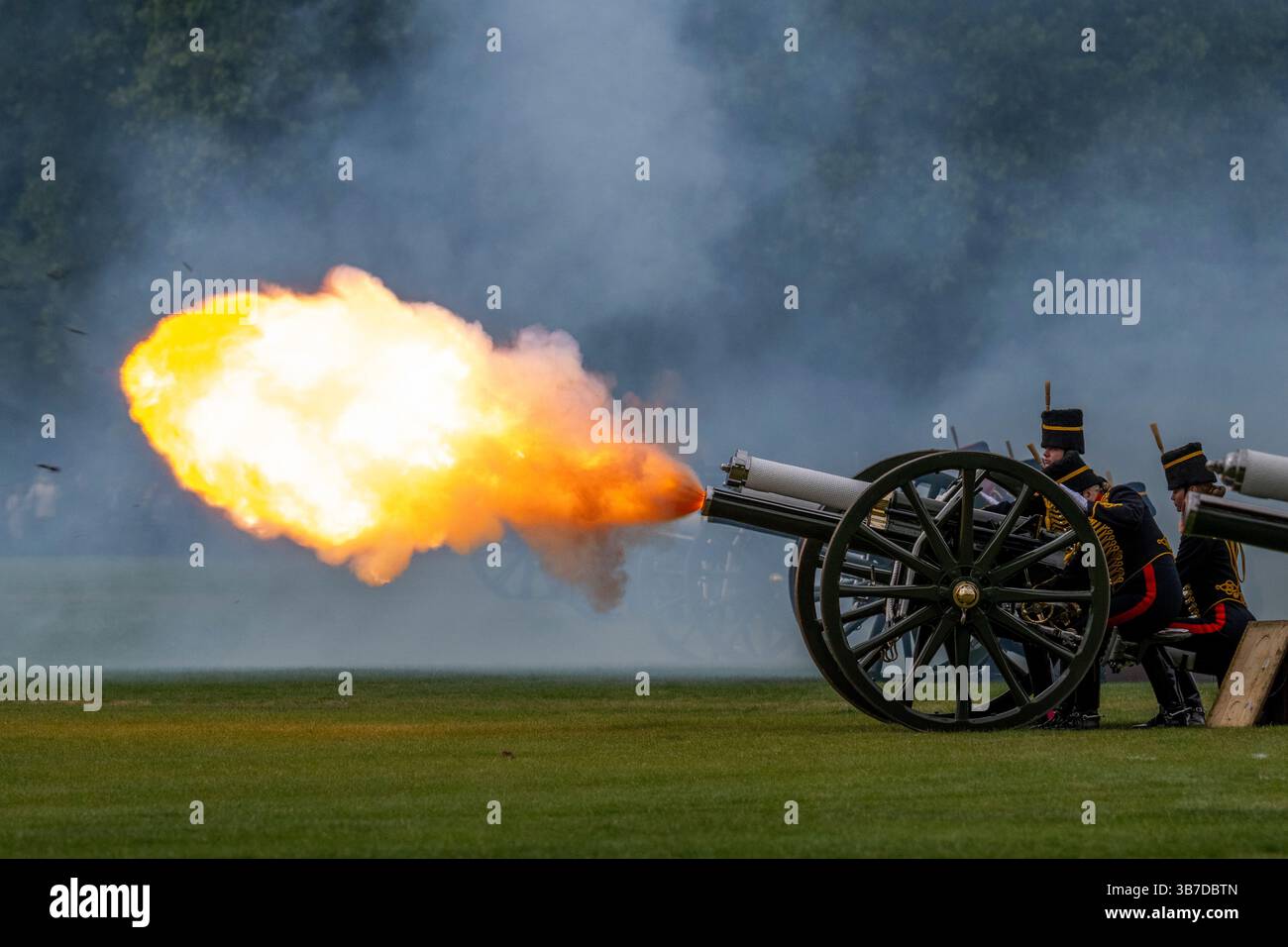 London, UK. 6 May 2025. The King’s Troop Royal Horse Artillery fire a ...