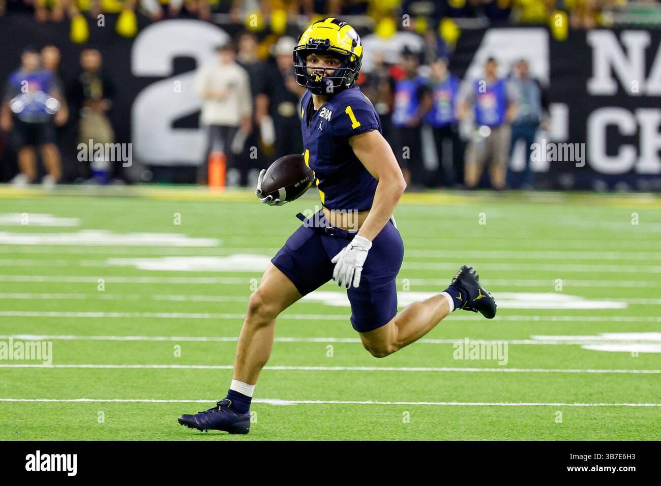 Photo 11x14 Dédicacée Roman Wilson - Michigan Wolverines - Authentifiée JSA