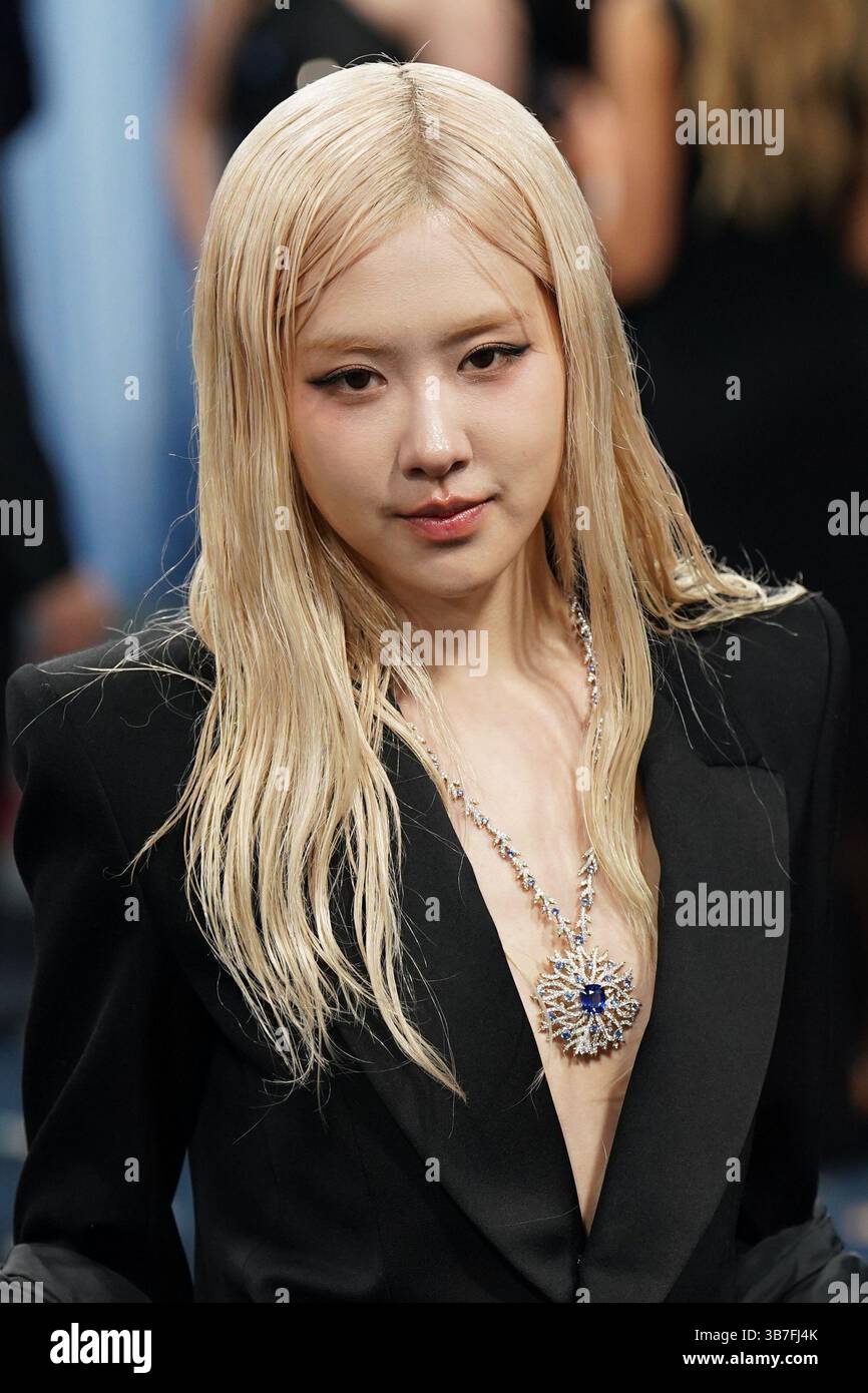 roseanne park blackpink broken records Rose Rosie Roseanne Park Records Blackpink Has Broken ? Roseanne Park Are  You Trying To Kill