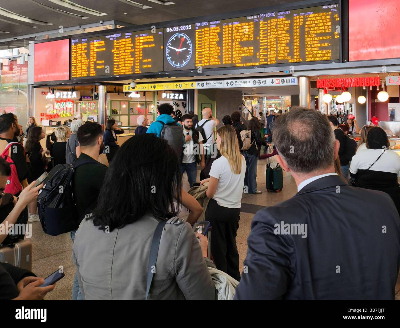 rail-strike-leaves-hundreds-stranded-in-cisterna-di-latina-from-9-01-a
