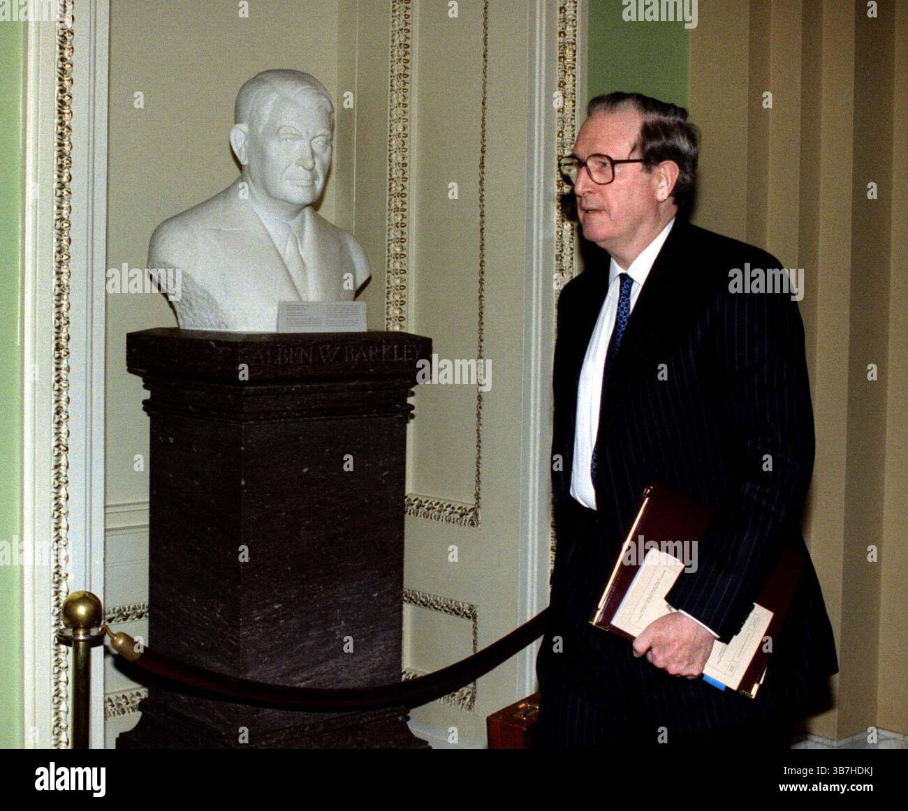 Jan. 16, 1999 - K14550KEL 1/16/99.WASHINGTON DC: IMPEACHMENT TRIAL OF ...