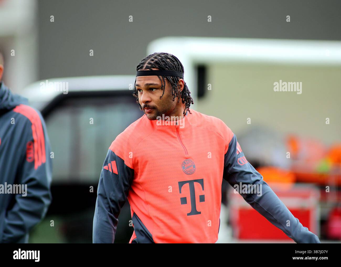 Artistic Traumtor Gnabry: Fc Bayern Dreht Spiel In Köln Moment Photography Artistic Traumtor Gnabry: Fc Bayern Dreht Spiel In Köln Moment Photography