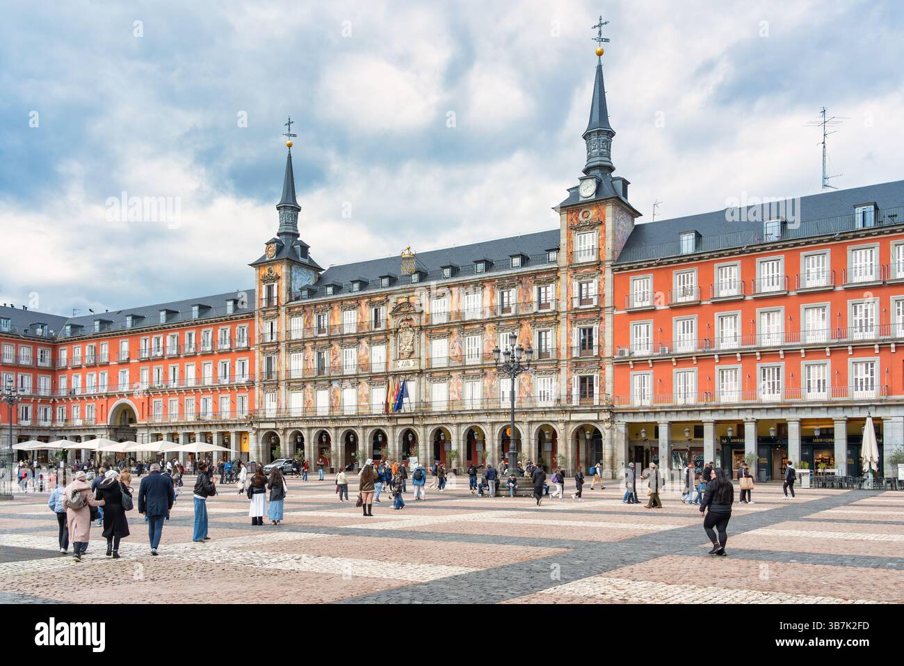 madrid-spain-03-10-2025-people-stroll-through-the-historic-square