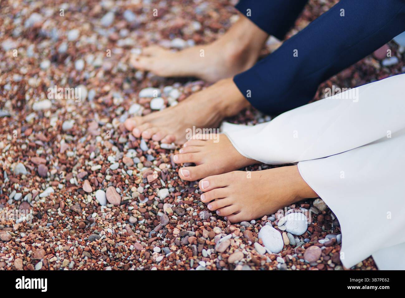 Women's feet barefoot hi-res stock photography and images - Alamy