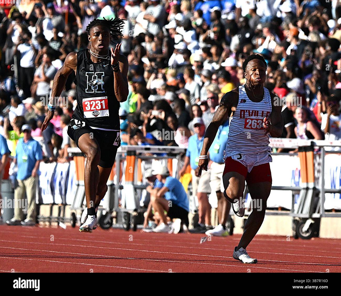 Tate Taylor of Northside Harlan wins the 6A 100m in 9.92 during the UIL ...