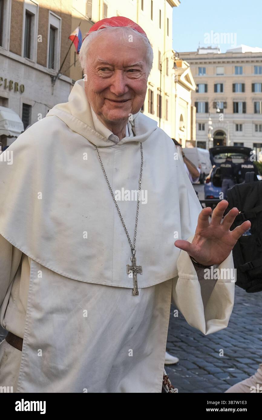 Timothy Racliffe Rome, Italy. 06th May, 2025. Cardinal Timothy Radcliffe walks, ahead of ...