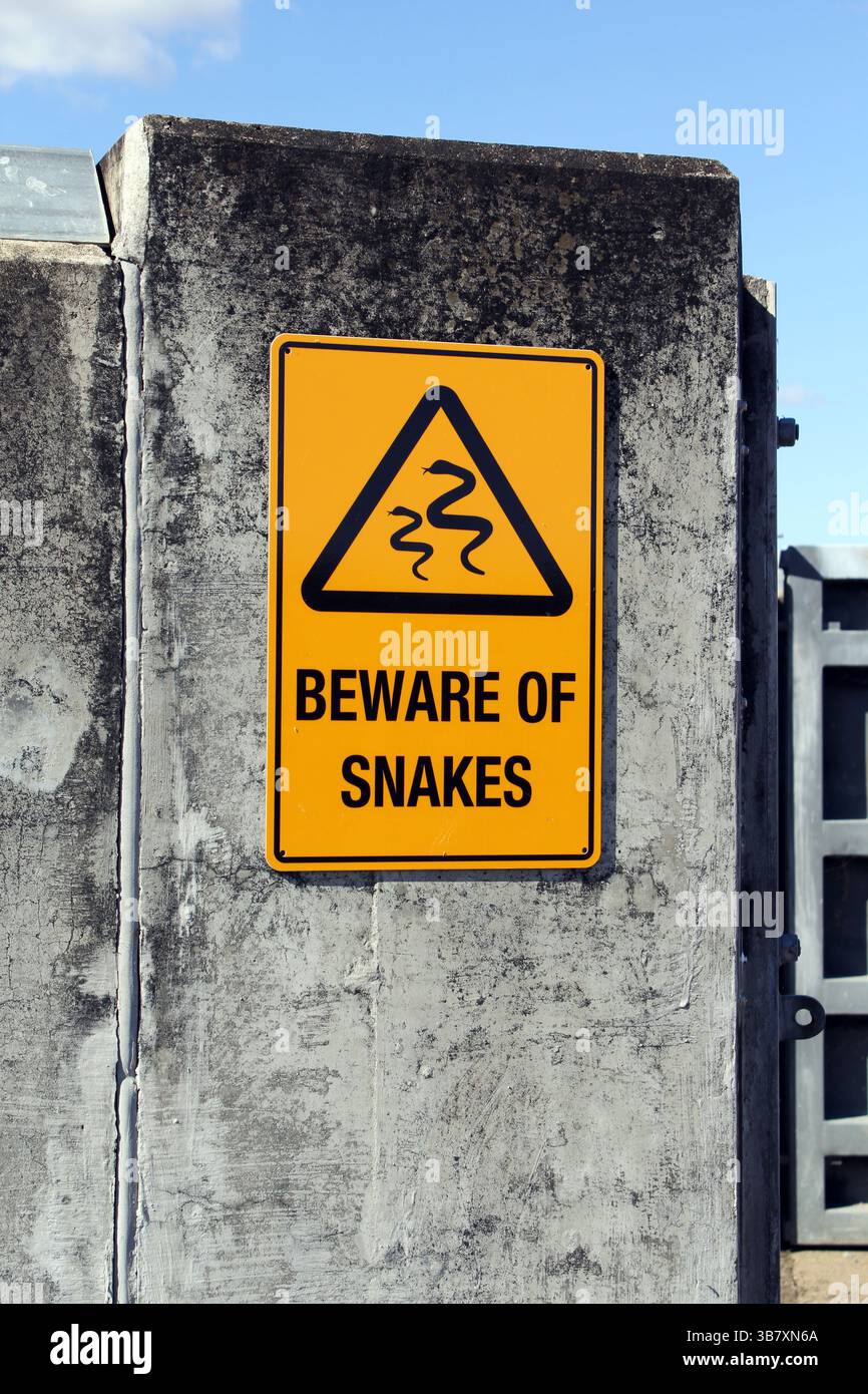 "Beware Of Snakes" Warning Sign - 12x8 Inch Aluminum Outdoor Sign For Yard, Driveway, Business - View #10