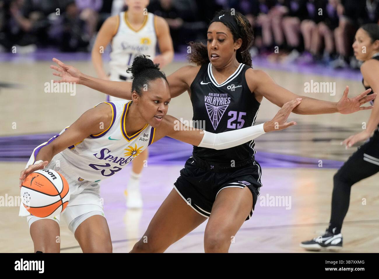 Los Angeles Sparks forward Azura Stevens (23) drives to the basket ...
