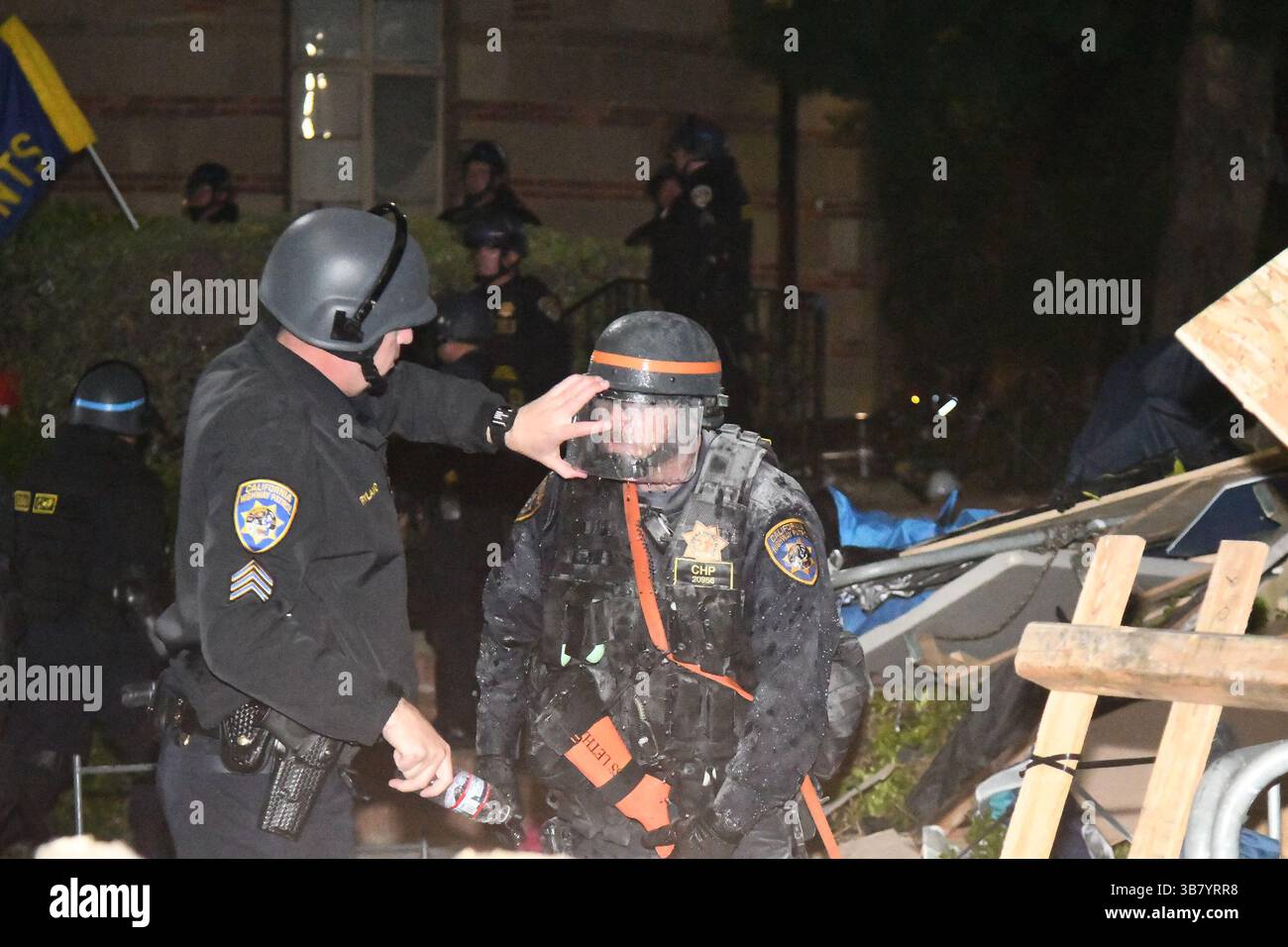 Officer dispersal order hi-res stock photography and images - Alamy