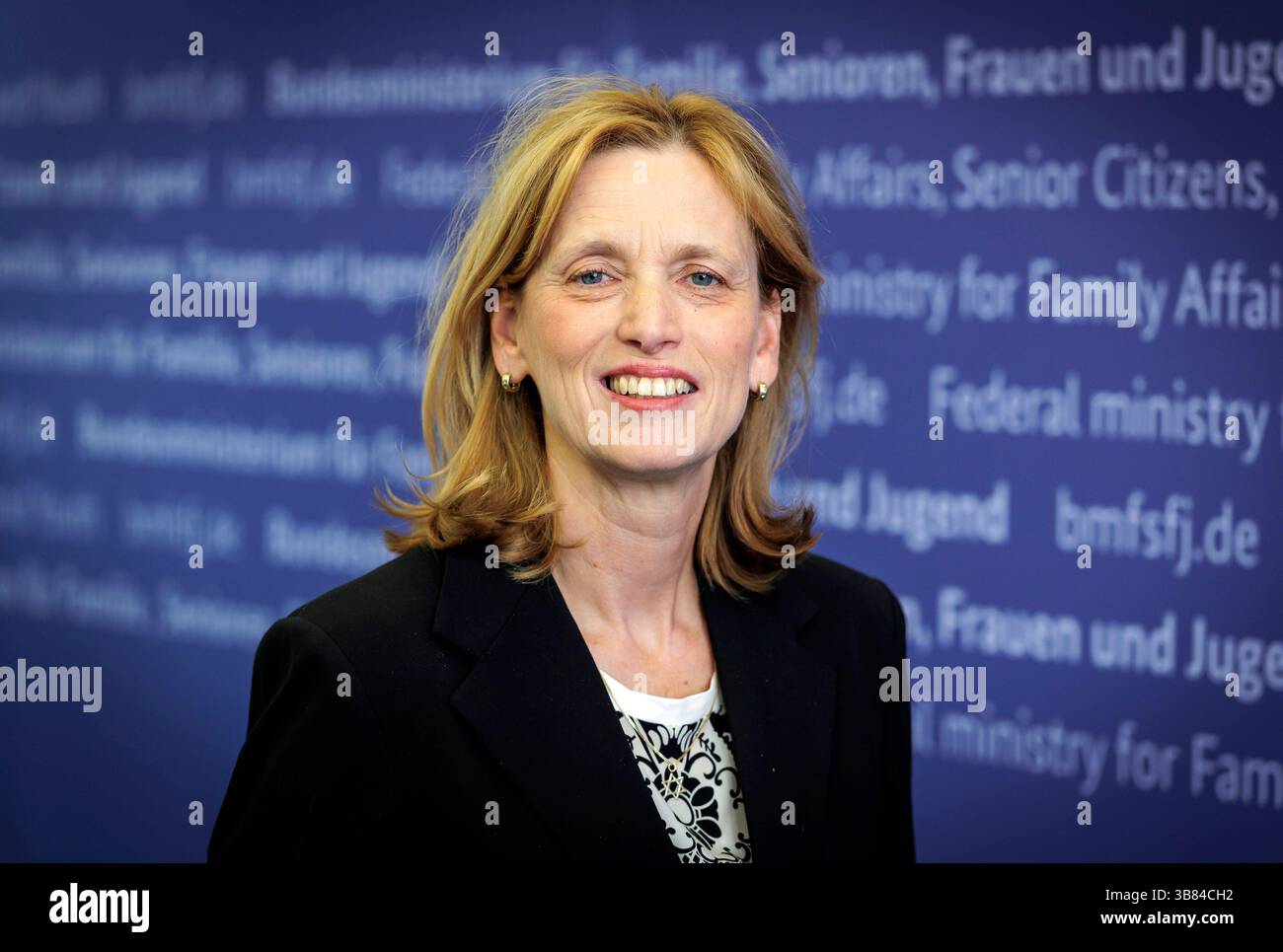Karin Prien (CDU), Federal Minister for Education, Family, Senior