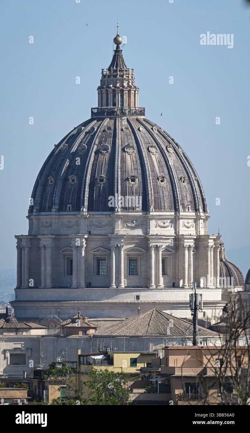Rom, Vatikan 07.05.2025 Papstwahl / Konklave beginnt, Ansicht der ...