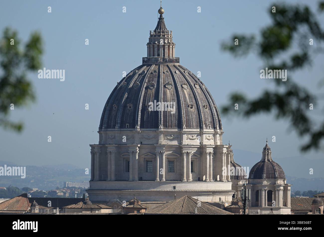 Rom, Vatikan 07.05.2025 Papstwahl / Konklave beginnt, Ansicht der ...