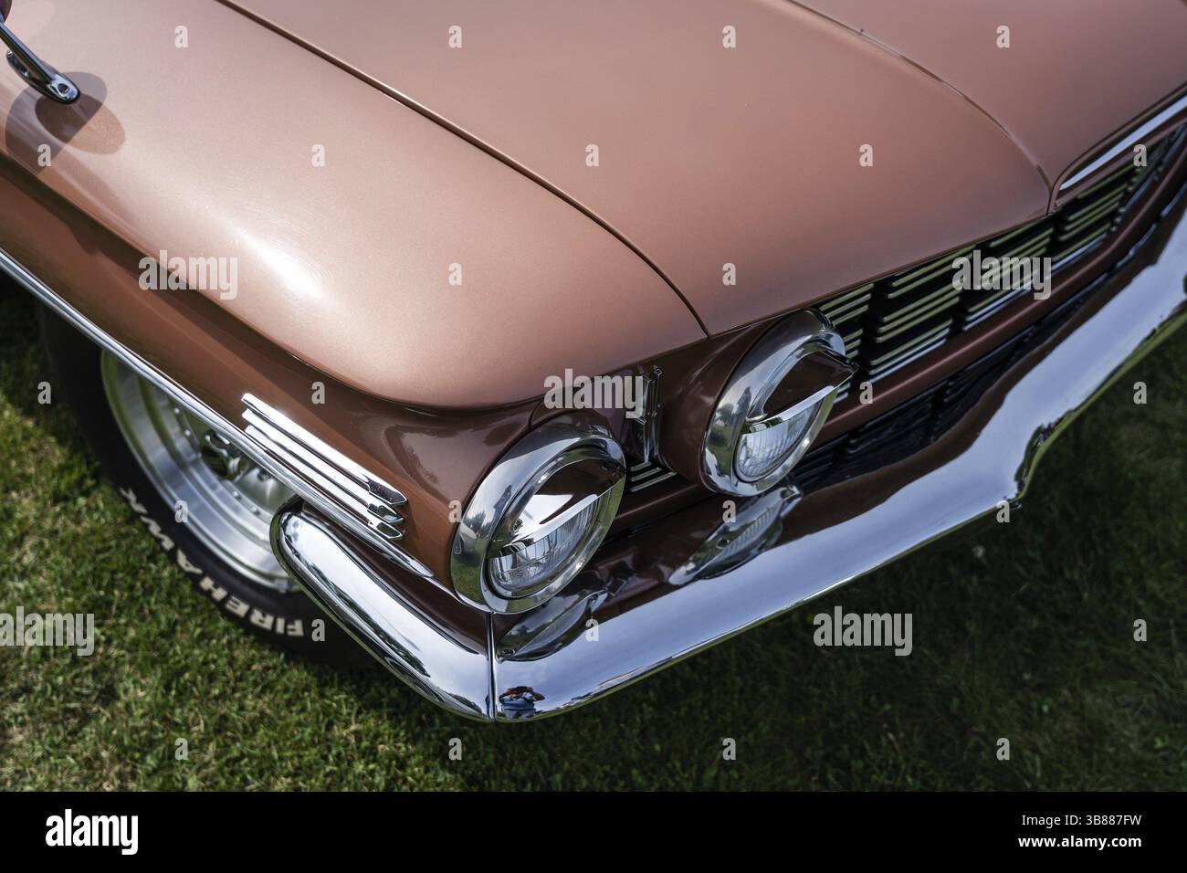 DIEDERSDORF, Germany - AUGUST 30, 2020: The fragment of the front part a full-size car Oldsmobile Dynamic 88, 1960. The exhibition of US Car Classics Stock Photo
