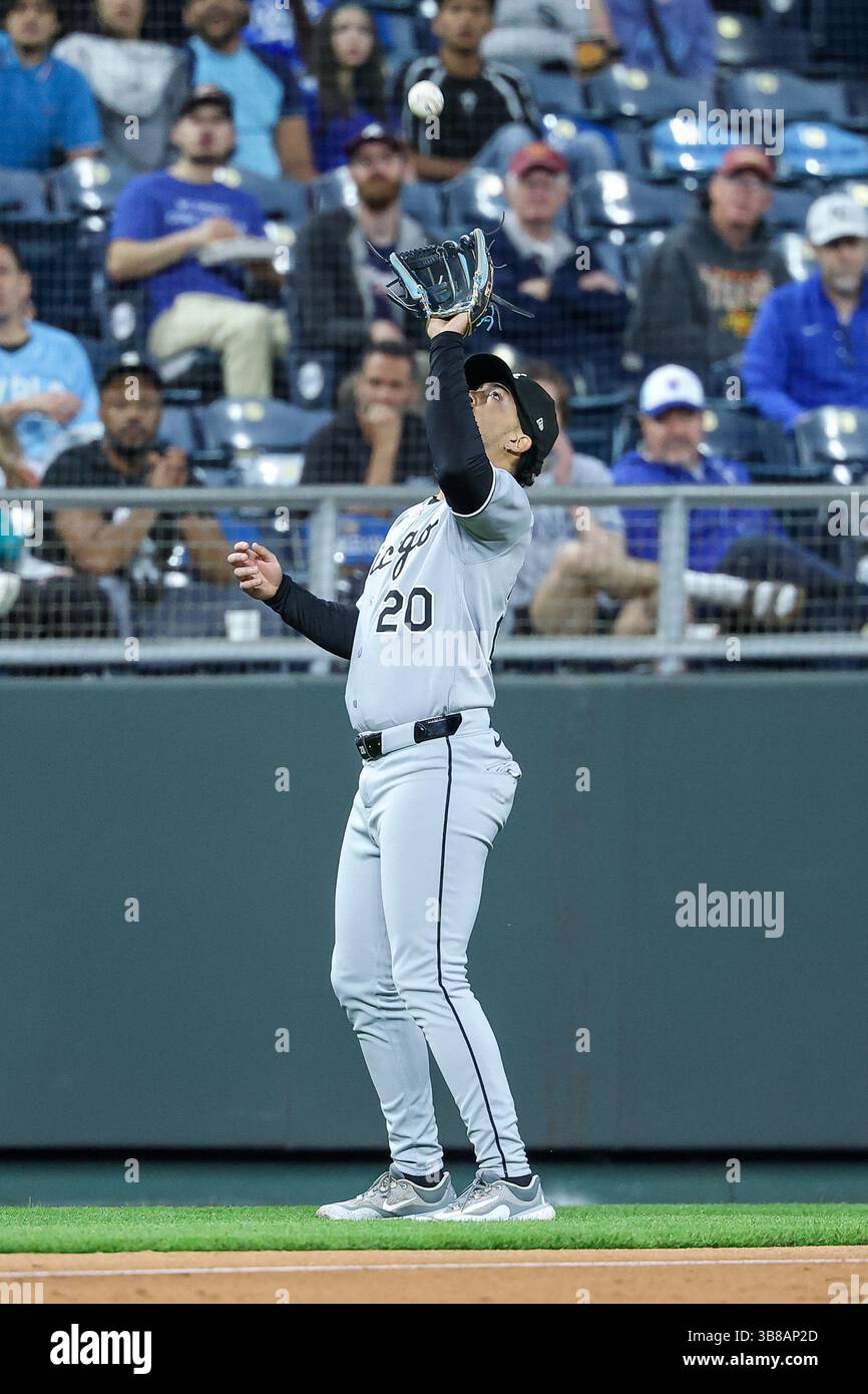 May 6, 2025: Chicago White Sox third baseman Miguel Vargas (20) catches ...
