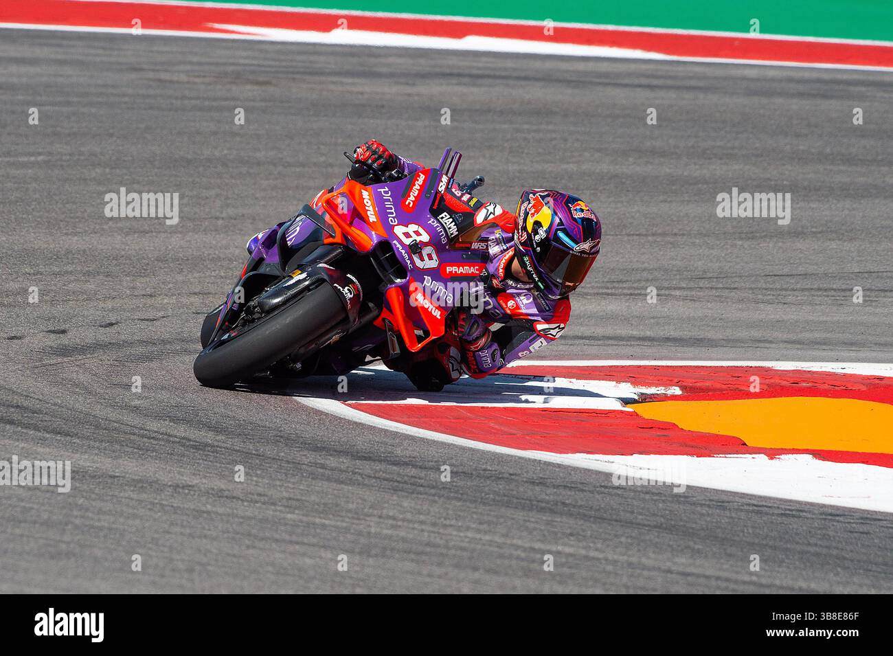 Photo Dédicacée Jorge Martin – Casque 89 – Signée Moto GP Ducati Pramac – Format 10x15