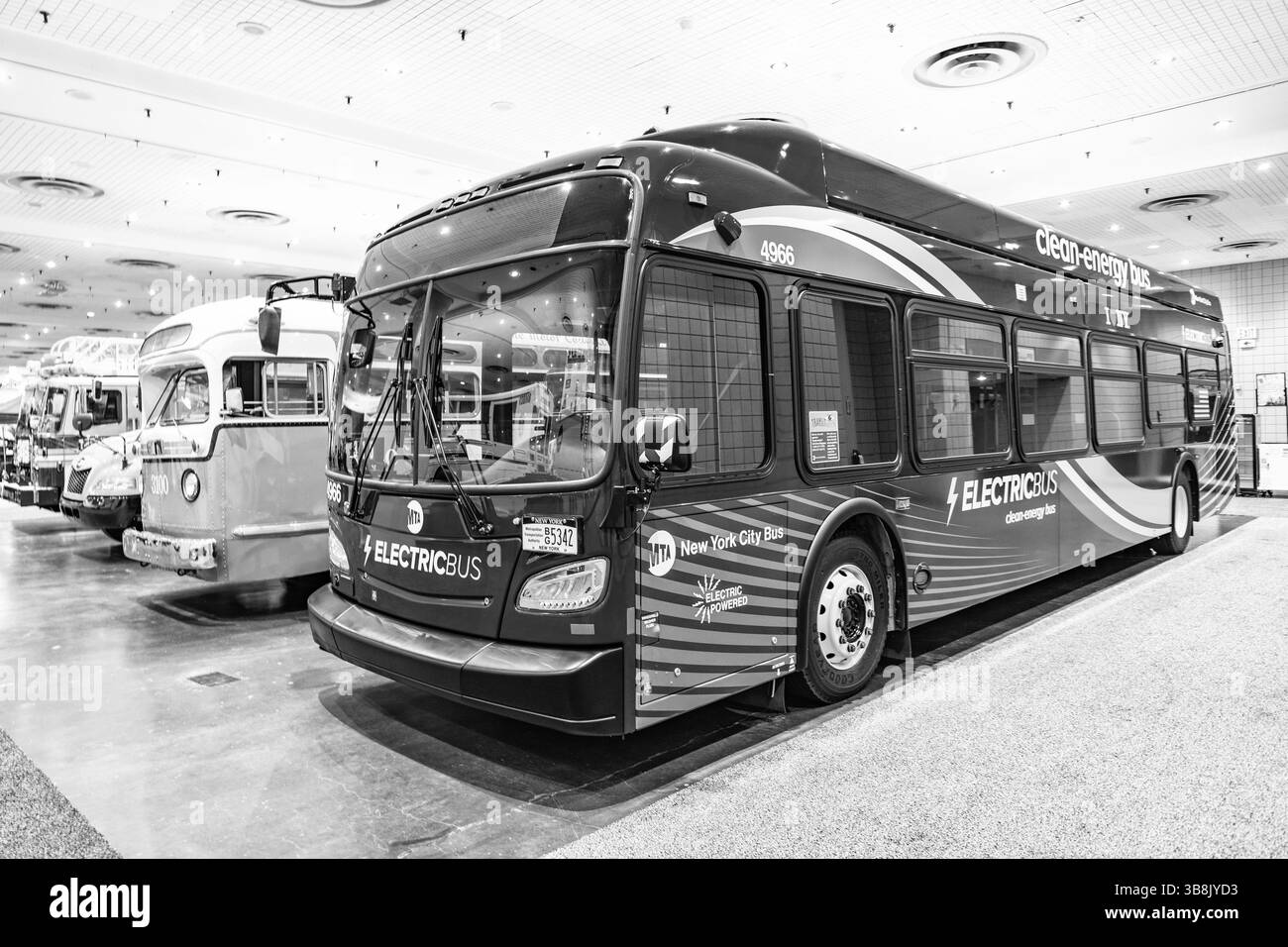Mta bus hi-res stock photography and images - Alamy