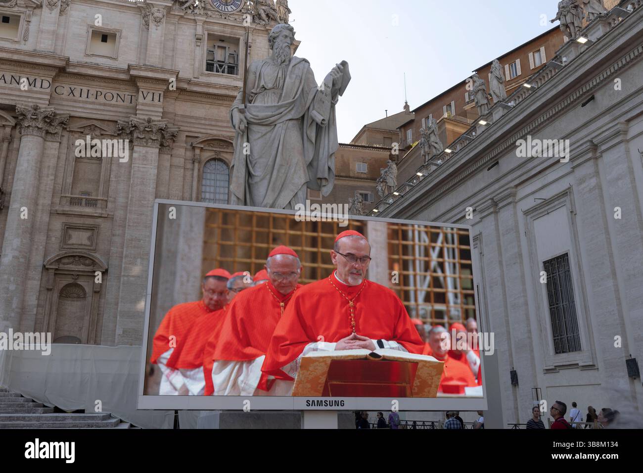 Aftermath of the death of Pope Francis at the Vatican - First day of ...