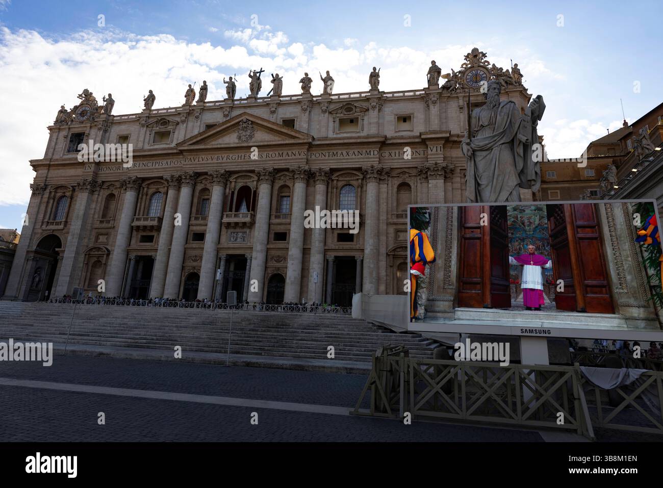 Aftermath of the death of Pope Francis at the Vatican - First day of ...