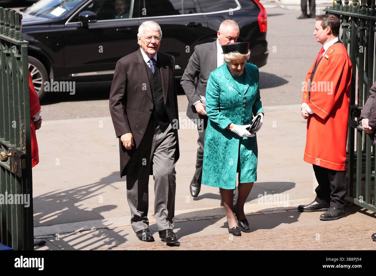 Elizabeth Major Former prime minister John Major and wife Norma Major arrive to attend ...