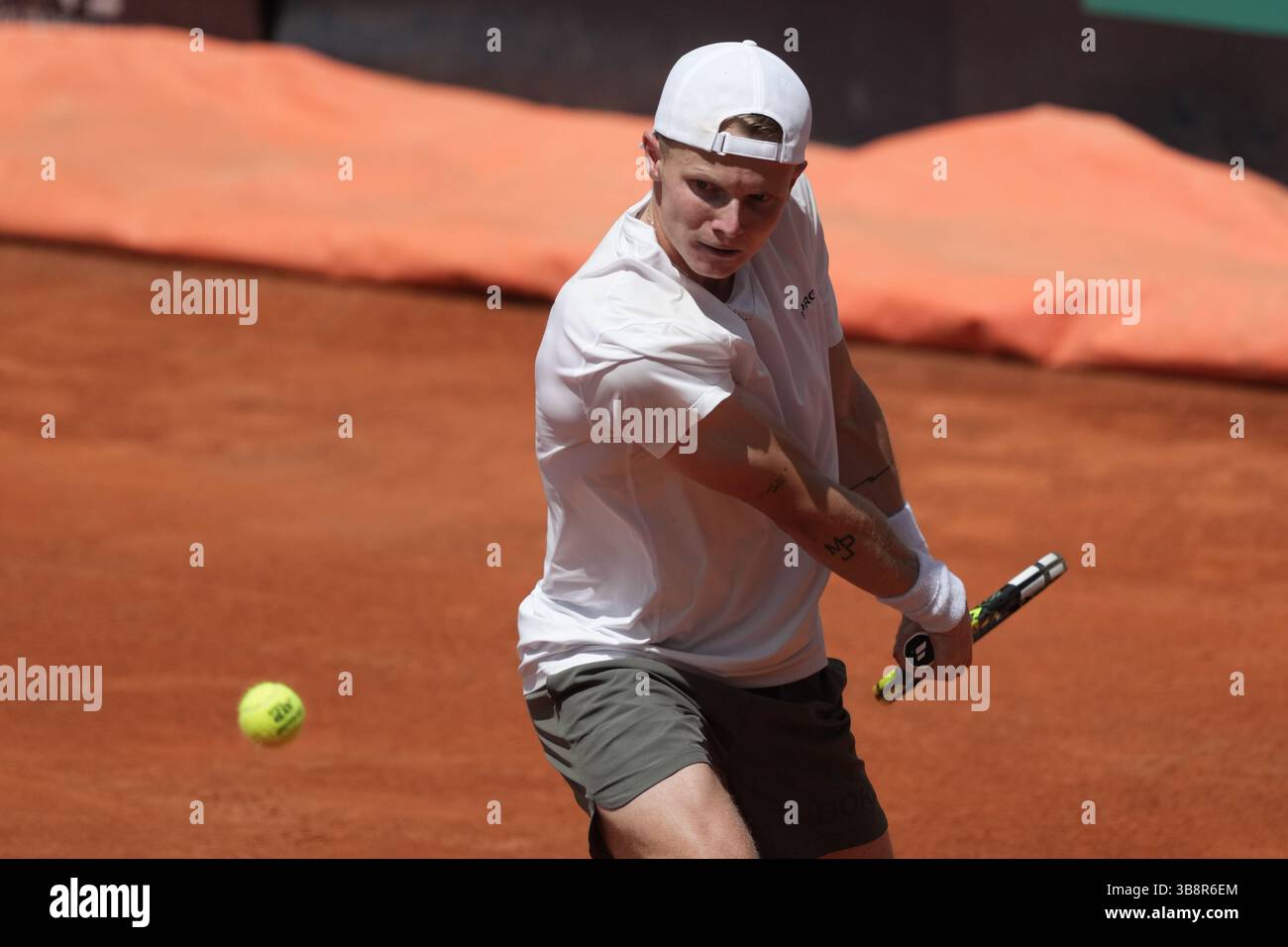 Rome, Italy. 08th May, 2025. Jesper de Jong of The Netherlands during the match against Alexander Shevchenko Kazakhstan at the Internazionali BNL d'Italia 2025 tennis tournament at Foro Italico in Rome, Italy on 5 8, 2025. Credit: Insidefoto/Alamy Live News Stock Photo