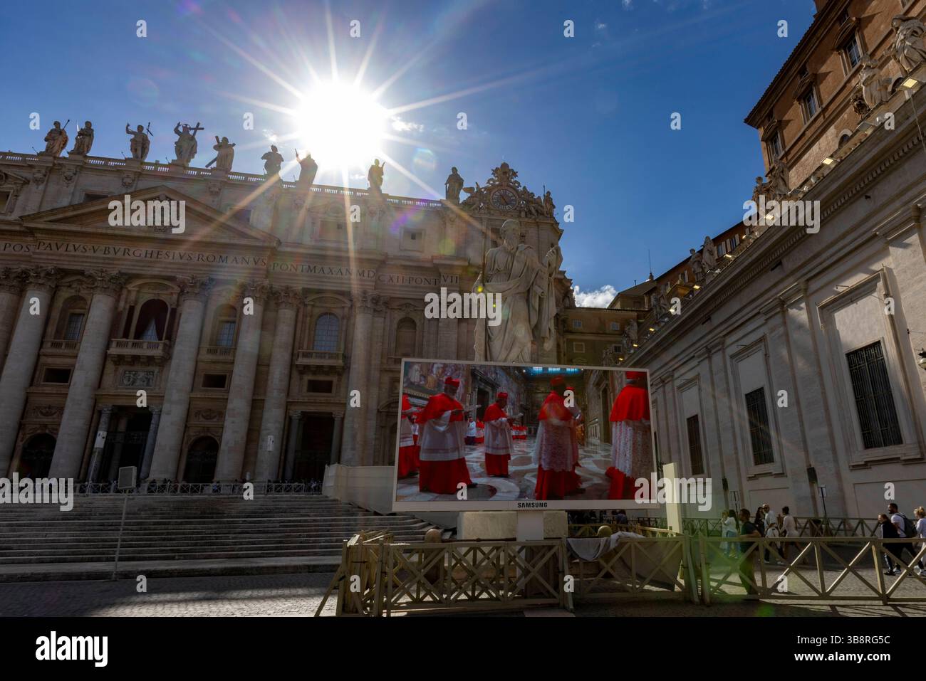 Aftermath of the death of Pope Francis at the Vatican - First day of ...