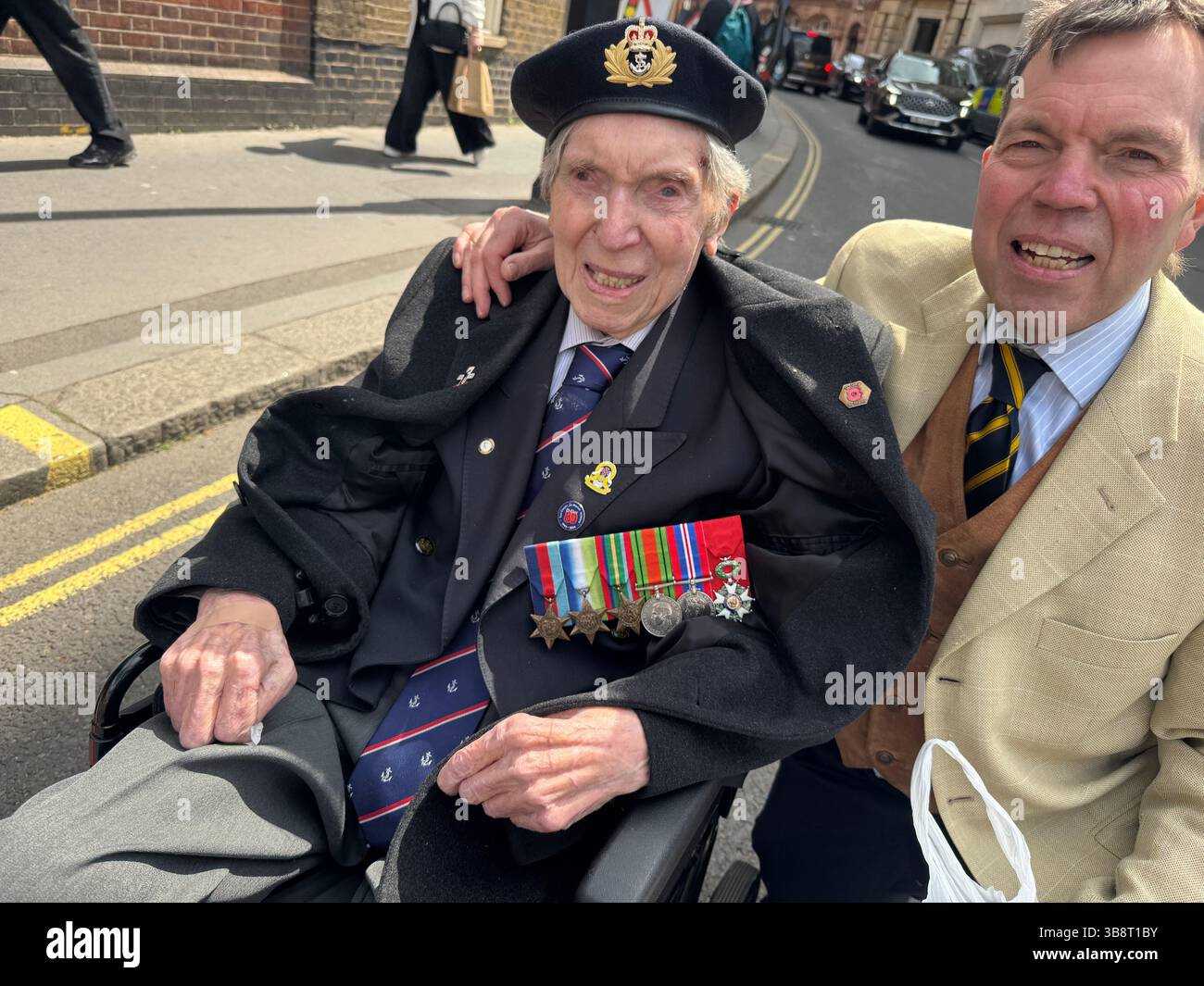 Peter Kent, an 100-year-old veteran from Westminster, and his son ...