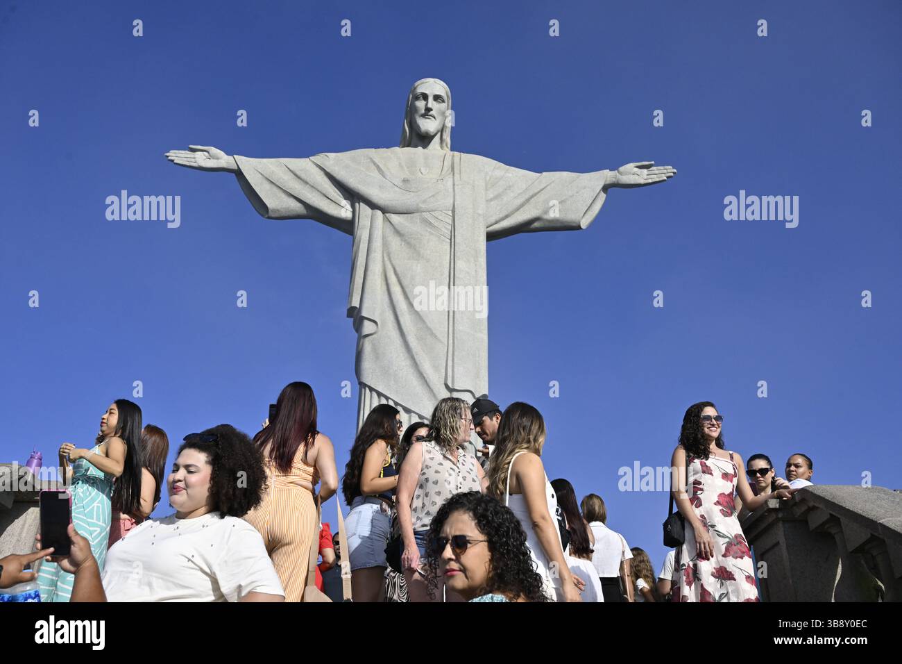 Rio de Janeiro-Brazil, May 7, 2025 on the first day of the Conclave, the Christ the Redeemer monument in the city of Rio de Janeiro, crowded with vis Stock Photo