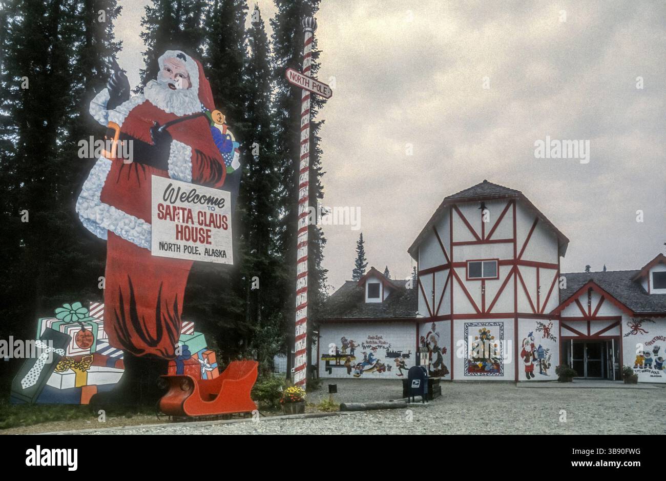 Santa claus house alaska hi-res stock photography and images - Alamy