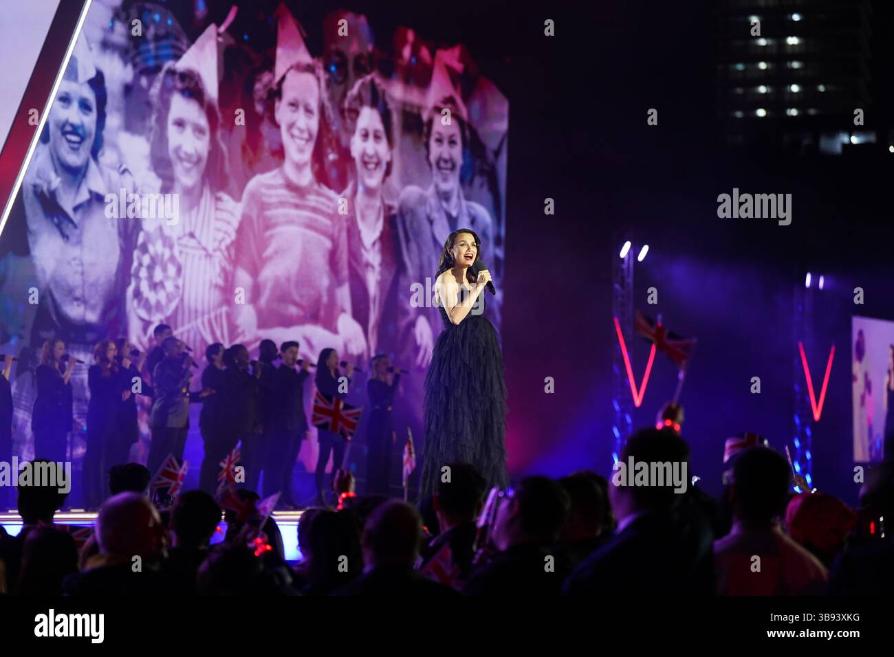 Samantha Barks Samantha Barks signing We'll Meet Again at the end of the concert