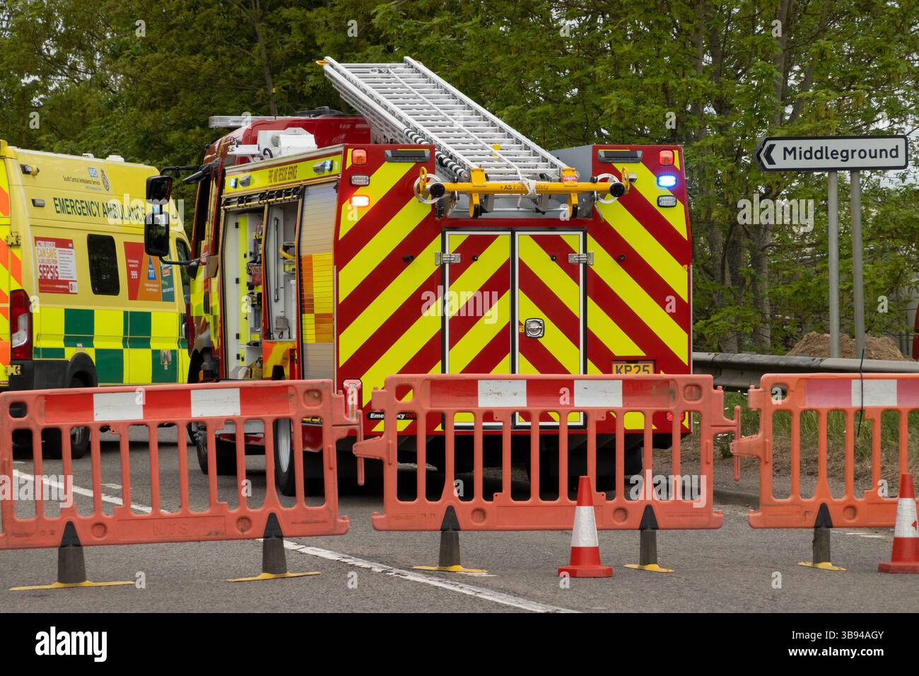 A418 blocked hi-res stock photography and images - Alamy