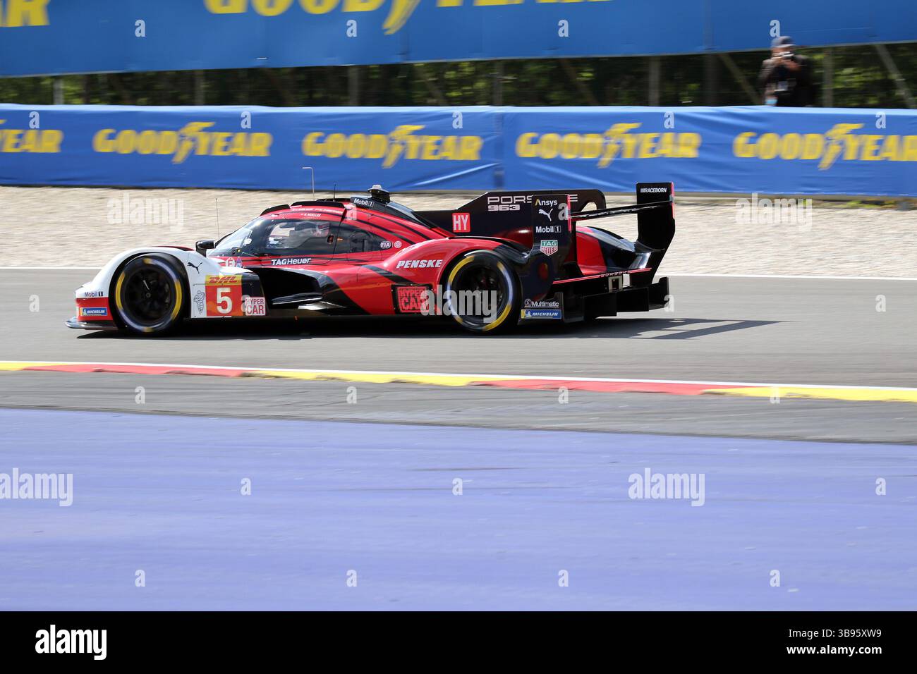 Stavelot, Belgien. 08th May, 2025. Stavelot, Belgien 07. - 10. Mai 2025: FIA WEC 6 Hours of Spa-Francorchamps - 2025 Im Bild: Julien Andlauer (FRA), Michael Christensen (DEN), Nico Mueller (SUI), im Porsche 963 Credit: dpa/Alamy Live News Stock Photo