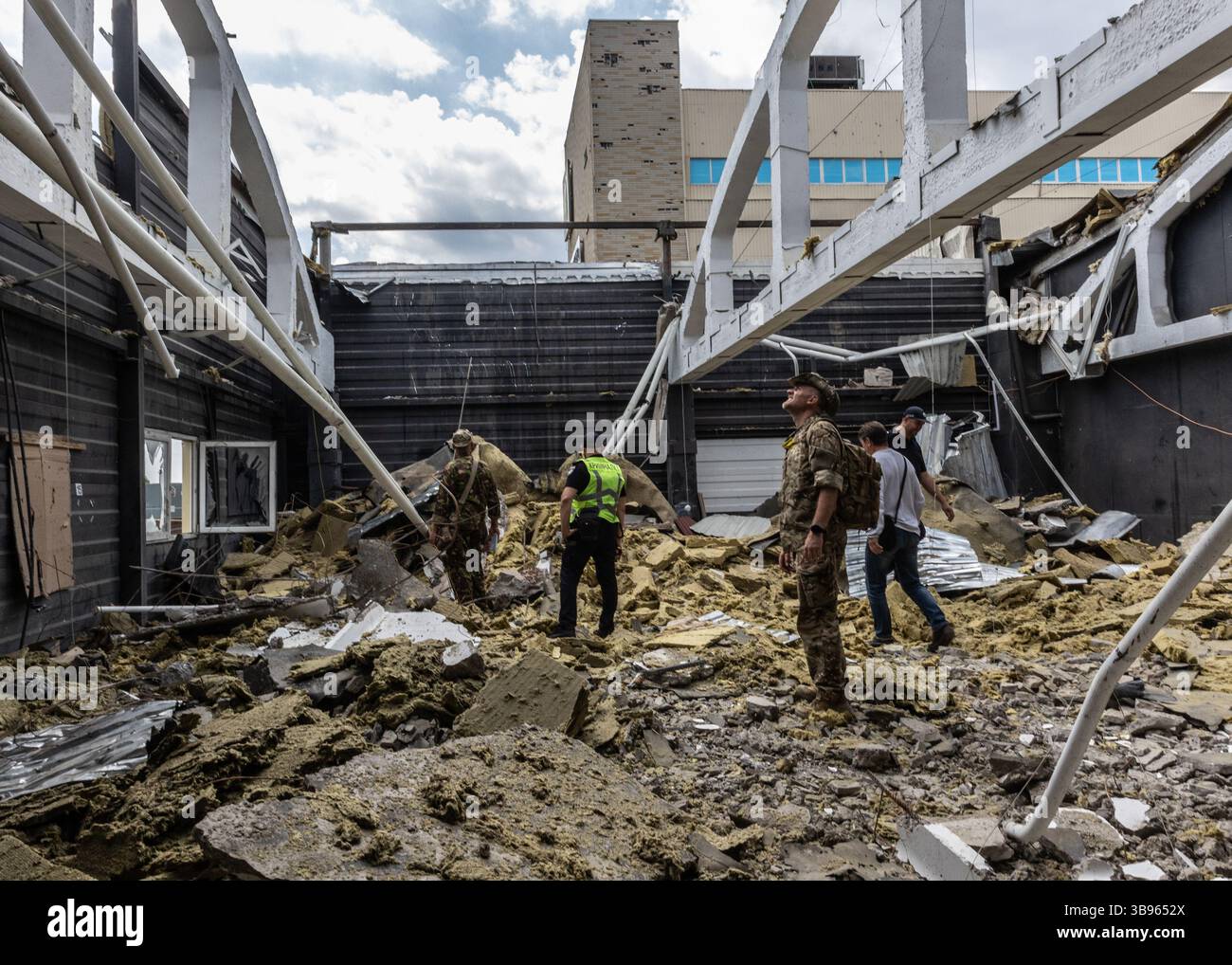 July 15, 2022, Kharkiv, Kharkiv, Ukraine: The north wing of a shopping center in Kharkiv, hit by two Russian rockets in mid-July..As war continues to rage in eastern Ukraine, some economic actors locals are concerned about the long-term consequences of the conflict on the attractiveness of territories close to Russia. Report from Kharkiv, the country's second largest city.  (Credit Image: © Sadak Souici/ZUMA Press Wire) Stock Photo