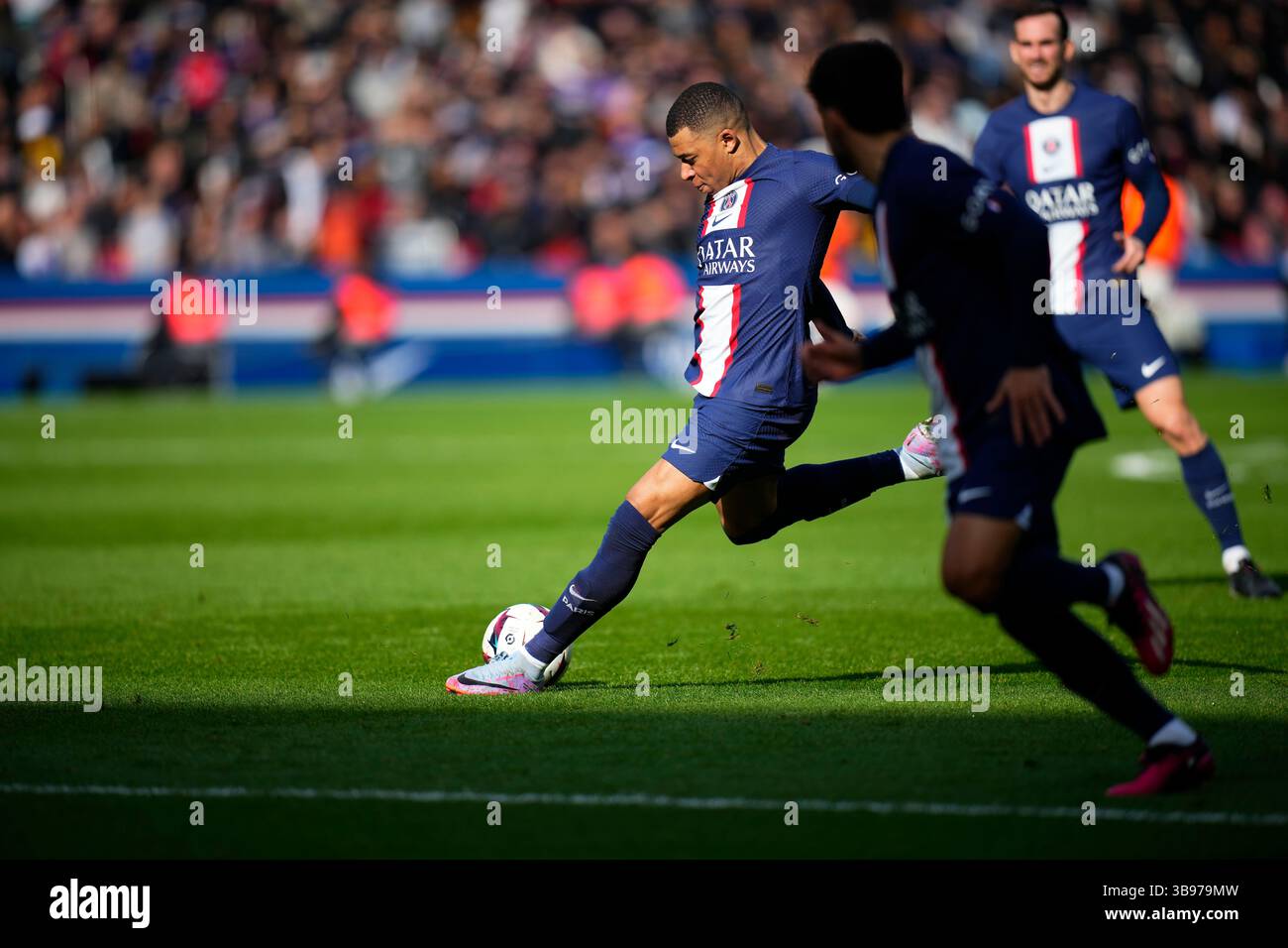 Kylian Mbappe Shooting Hi res Stock Photography And Images Alamy