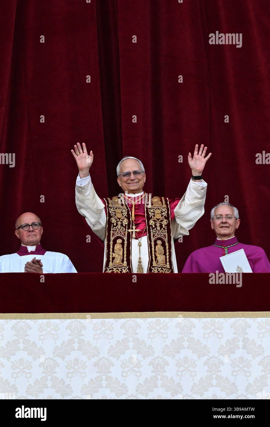 New pope Leo XIV appears at the central Loggia of St. Peter's Basilica ...